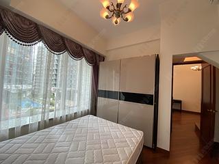 Wan Chai - The Avenue Phase 2 Block 2 04