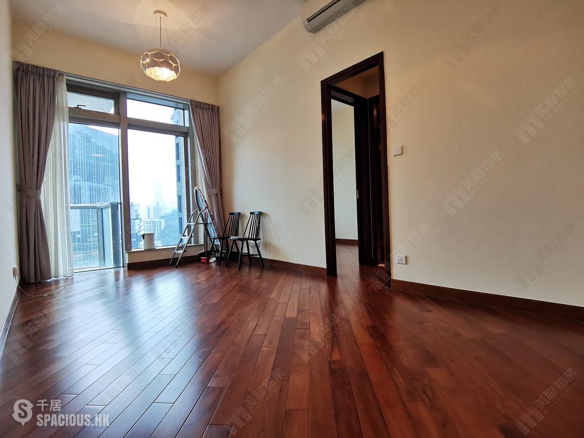 Wan Chai - The Avenue Phase 2 Block 2 01