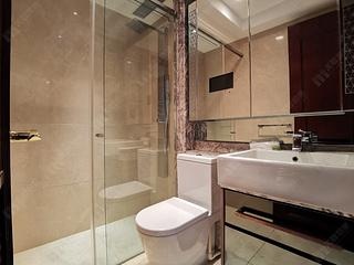 Wan Chai - The Avenue Phase 2 Block 2 04