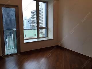 Wan Chai - The Avenue Phase 2 Block 2 05
