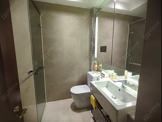 Wan Chai - The Avenue Phase 2 Block 2 05