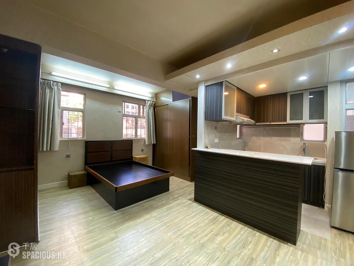 Kennedy Town - Luen Wai Apartment 01