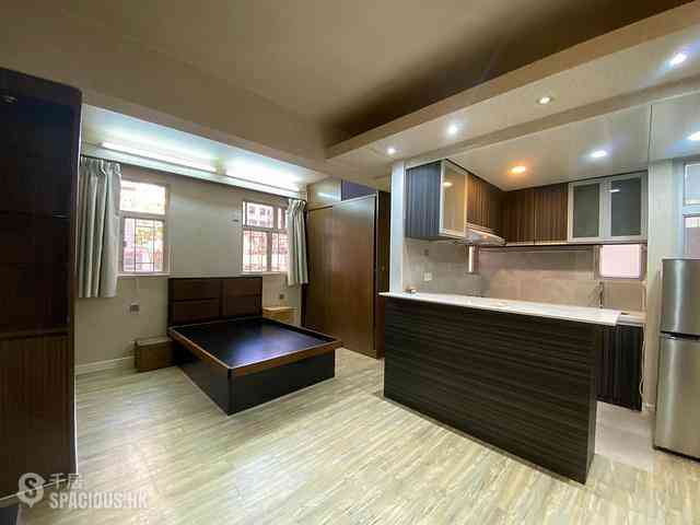 Kennedy Town - Luen Wai Apartment 01