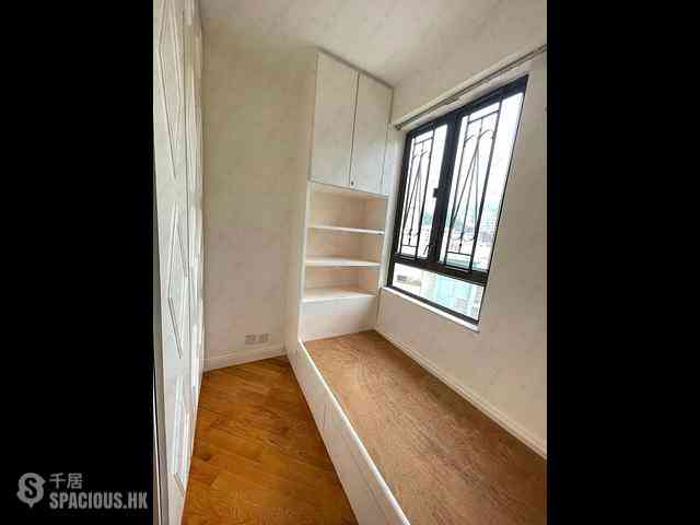 Yau Yat Chuen - Parc Oasis Block 29 04