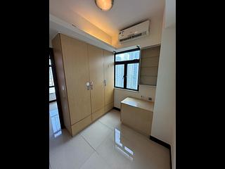 Sai Wan Ho - Lee Ga Building 02