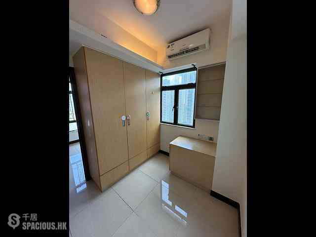 Sai Wan Ho - Lee Ga Building 02