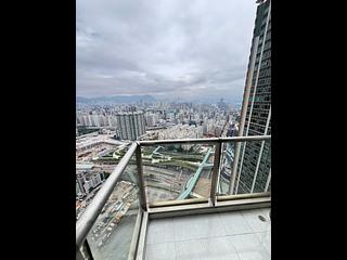 West Kowloon - Sorrento Phase 2 Block 2 02