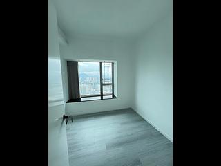 West Kowloon - Sorrento Phase 2 Block 2 04