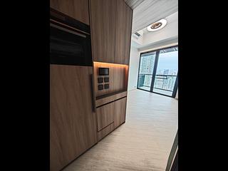Tai Kok Tsui - Square Mile Phase 5 Gateway · Square Mile 02