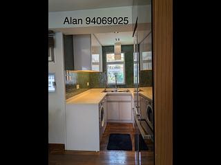 Mid Levels West - Bonham Court 04