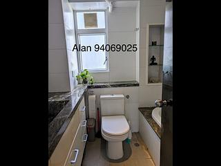 Mid Levels West - Bonham Court 09