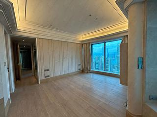 Mid Levels Central - Regence Royale Tower 1 05