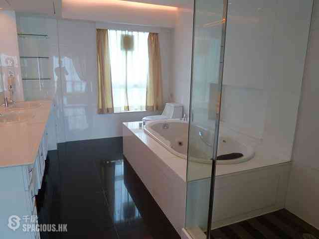 Stanley - Rosecliff 24