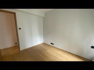 Mid Levels Central - Robinson Place 02