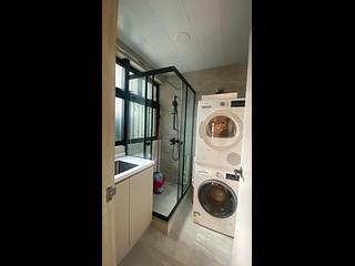 Mid Levels Central - Robinson Place 03