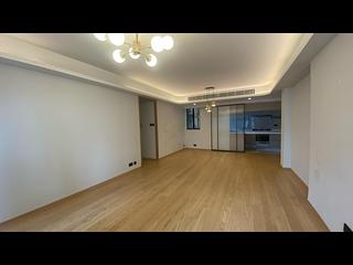 Mid Levels Central - Robinson Place 05