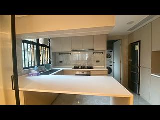 Mid Levels Central - Robinson Place 06