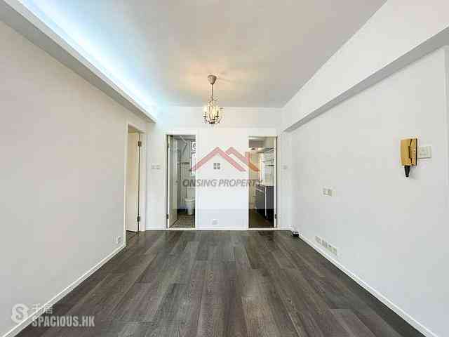 Mid Levels Central - Sussex Court 01