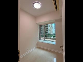 Cheung Sha Wan - Banyan Garden Phase 2 Block 7 03