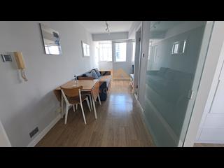 Sai Ying Pun - Fung King Court 04
