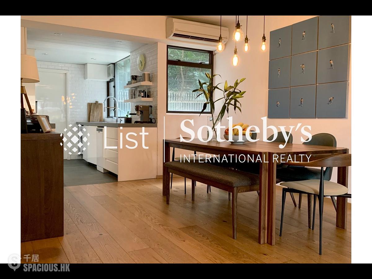 Mid Levels West - Scenic Garden 01