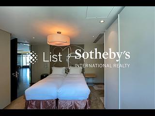 Repulse Bay - The Lily 10