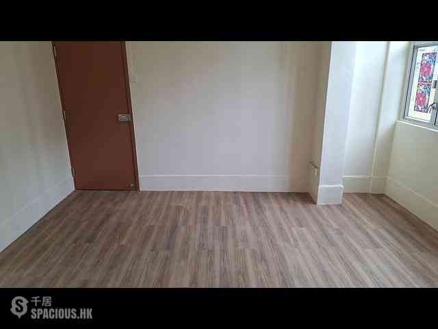 Sai Ying Pun - 360, Queen's Road West 03