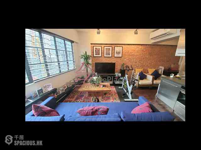 Central - 12, Gage Street 02