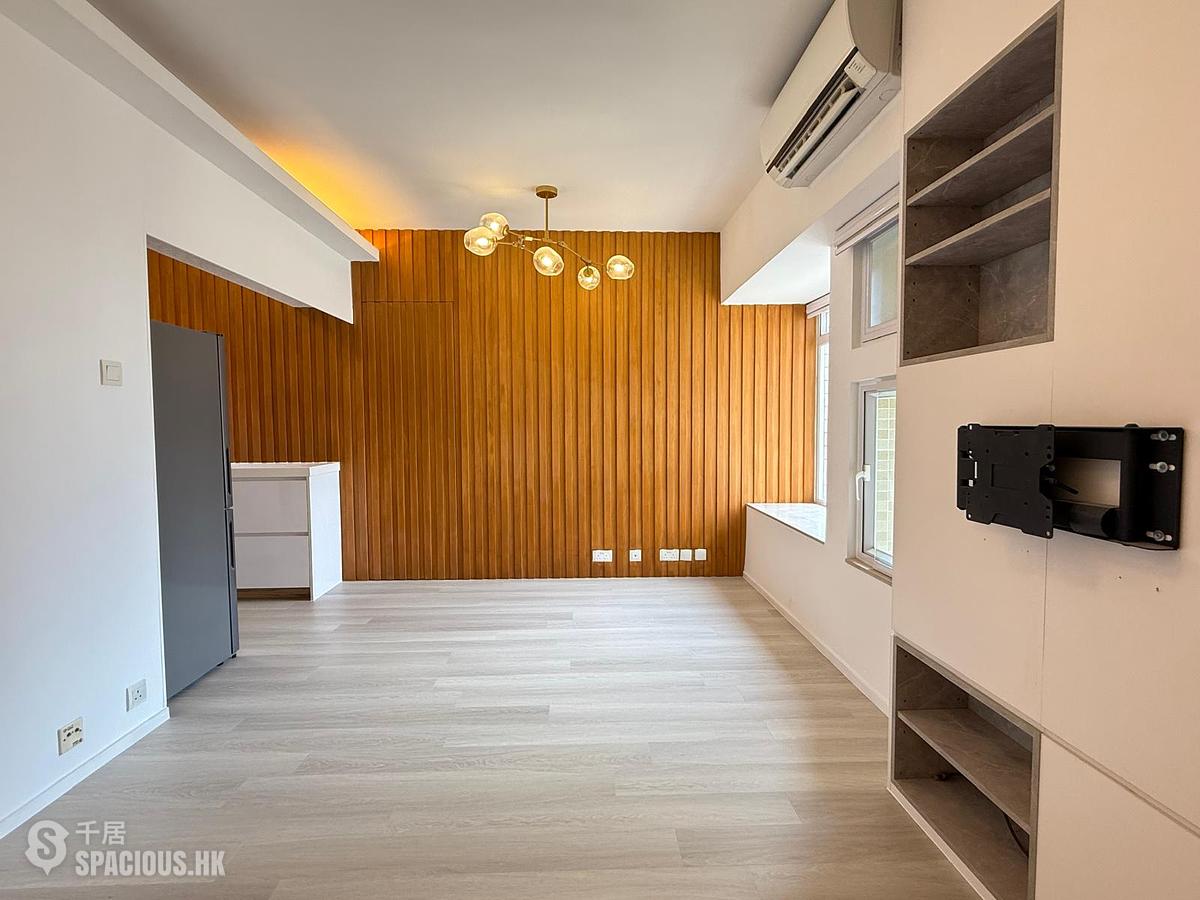 Wan Chai - Manrich Court 01