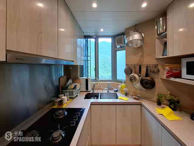 Tung Chung - Caribbean Coast Phase 1 Monterey Cove Tower 2 08
