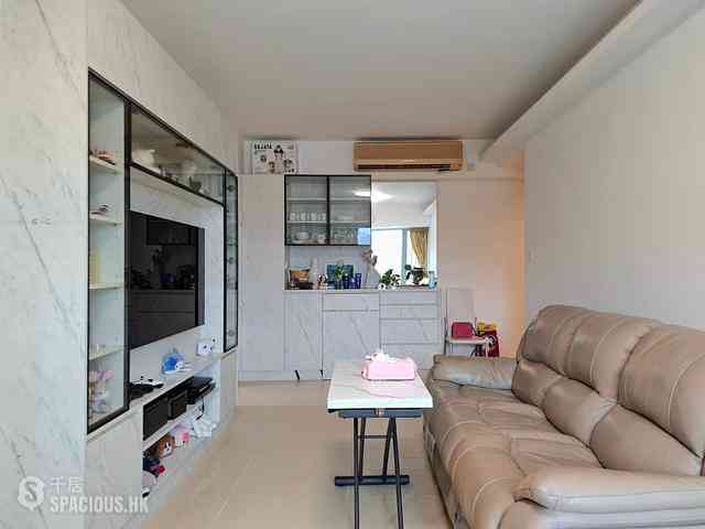 Tung Chung - Caribbean Coast Phase 1 Monterey Cove Tower 2 02