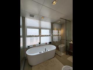 Chung Hom Kok - 33, Cape Road 08
