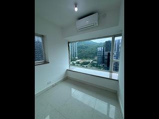 Lohas Park - Lohas Park Phase 2C La Splendeur Block 10 09