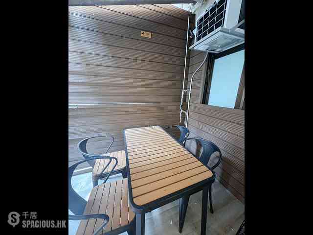 Wan Chai - Kiu Hong Mansion 04