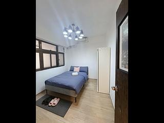 Wan Chai - Kiu Hong Mansion 07