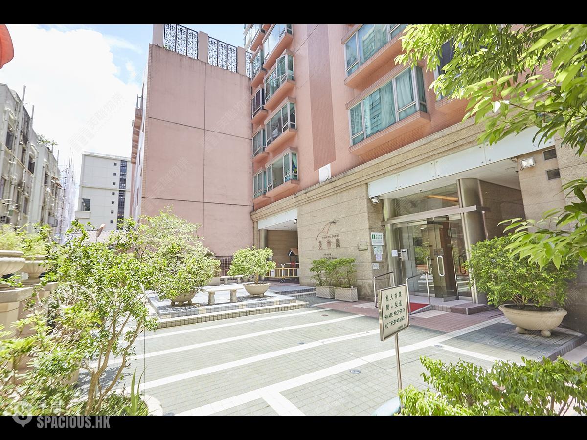 Sai Ying Pun - Ying Wa Court 01