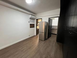 Mid Levels Central - Elegant Terrace 03