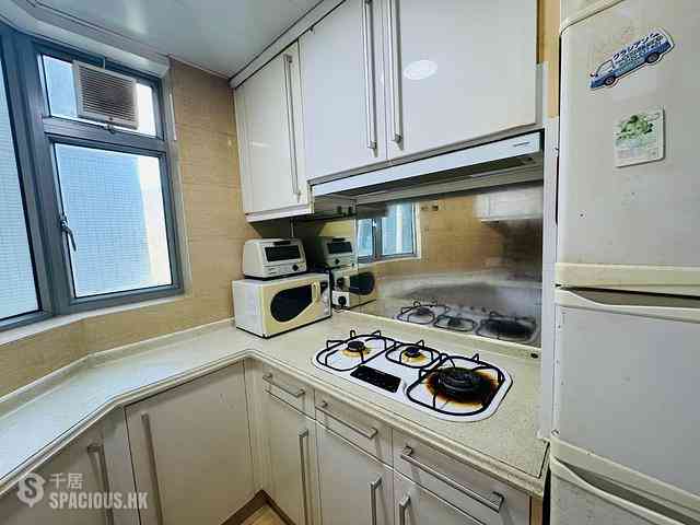 Tung Chung - Caribbean Coast Phase 2 Albany Cove Tower 7 07