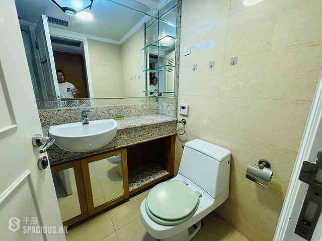 Tung Chung - Caribbean Coast Phase 2 Albany Cove Tower 7 09