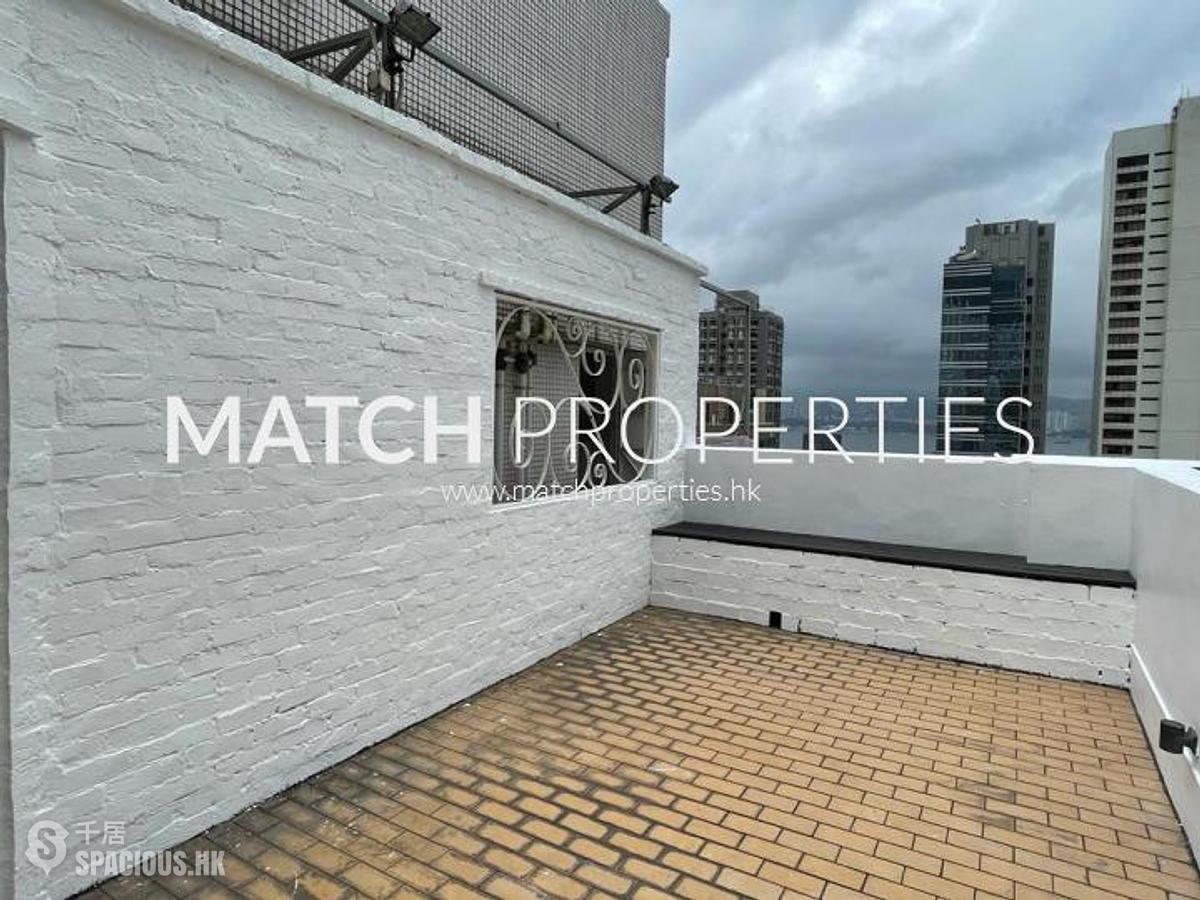Sai Ying Pun - Fung King Court 01