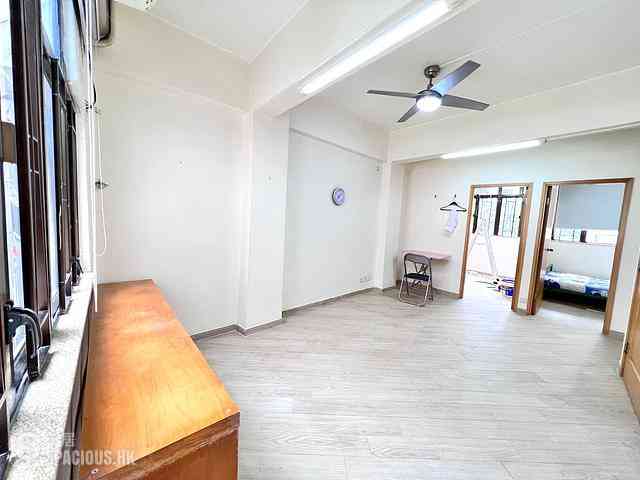 Wan Chai - 73, Wan Chai Road 01