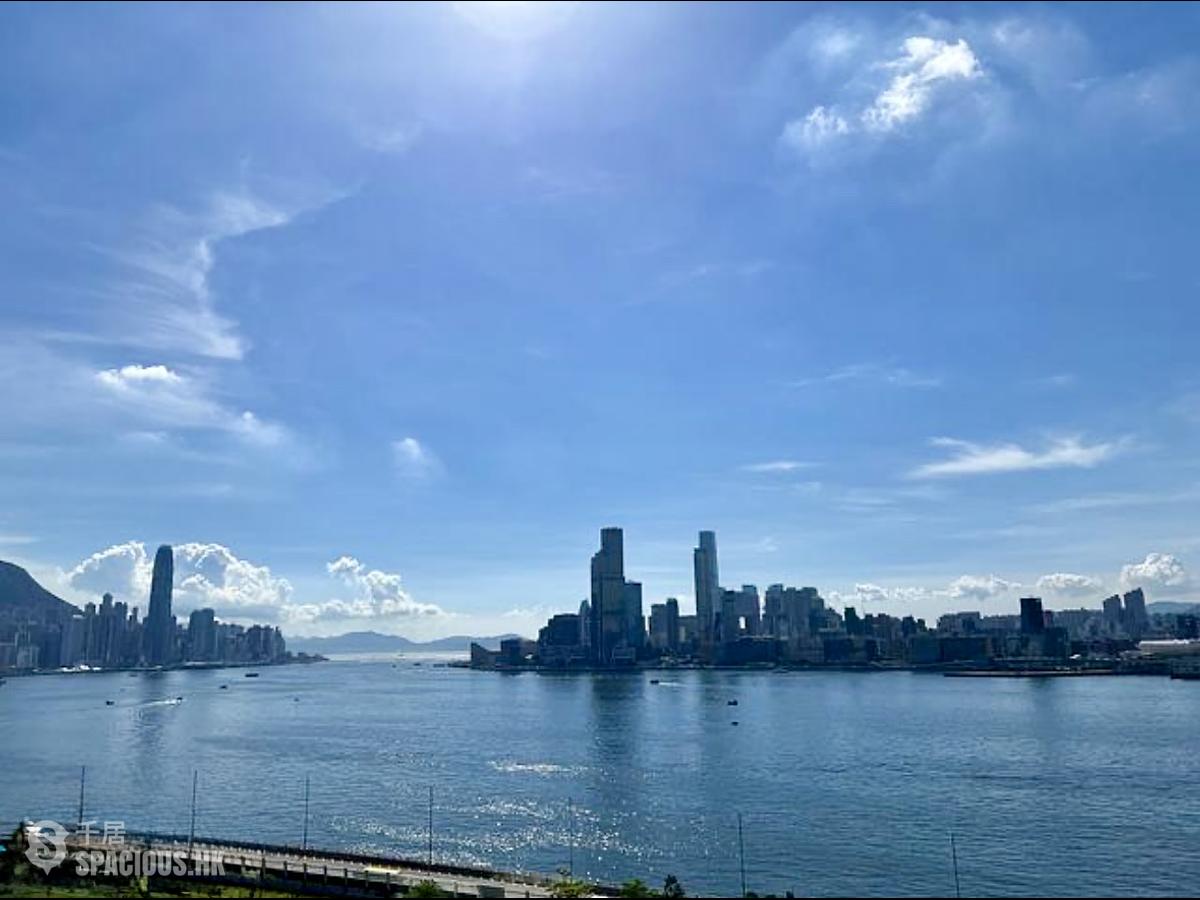 Fortress Hill - Harbour Glory 01