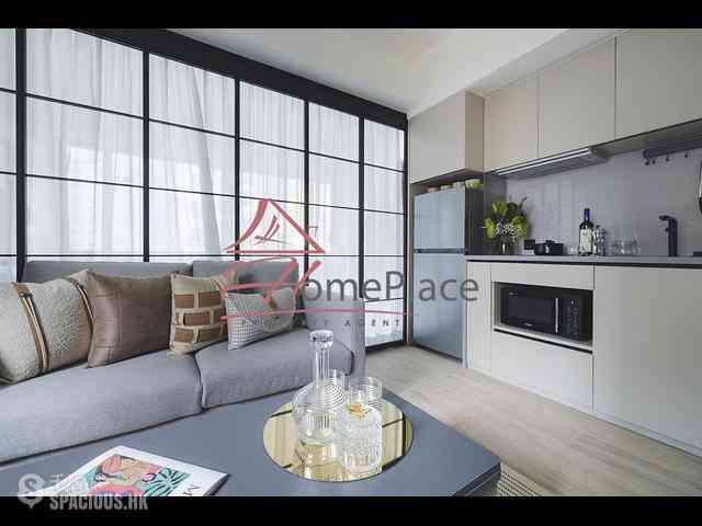 Central - 108-110, Wellington Street 01