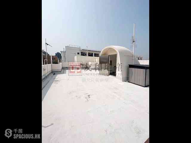 Kowloon Tong - Lancas Court 03