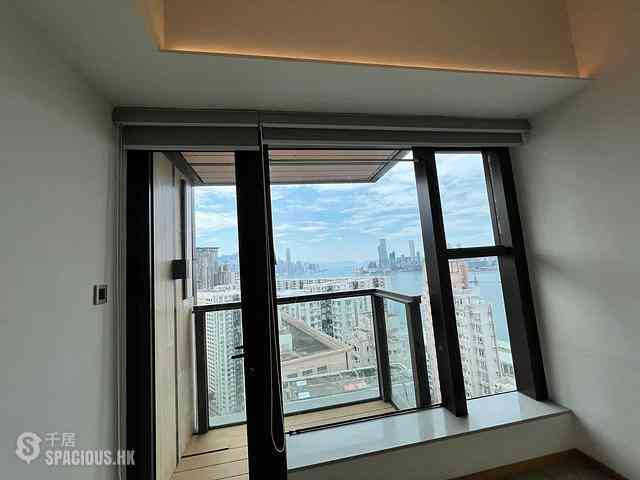 North Point - One Prestige 02