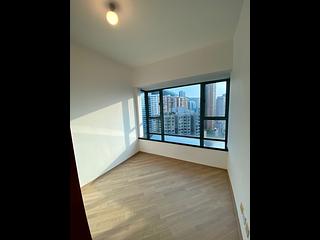 Mid Levels West - 80 Robinson Road 06