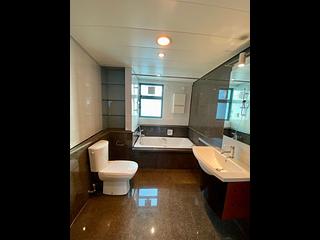 Mid Levels West - 80 Robinson Road 11