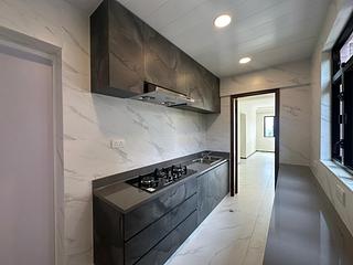Braemar Hill - Evelyn Towers 18