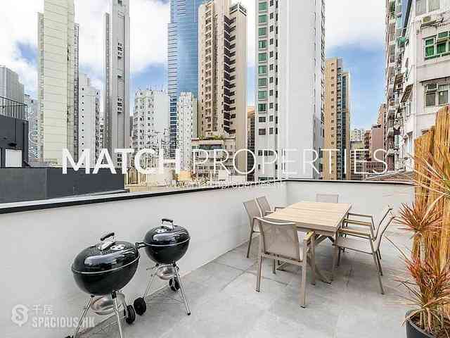 Central - 52, Gage Street 01