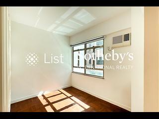 Mid Levels Central - Merry Court 04